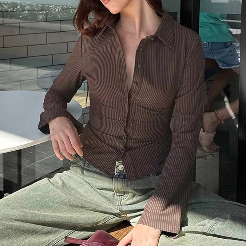 Nola | Women’s Retro Slim-Fit Blouse – Flared Sleeve Vintage Look